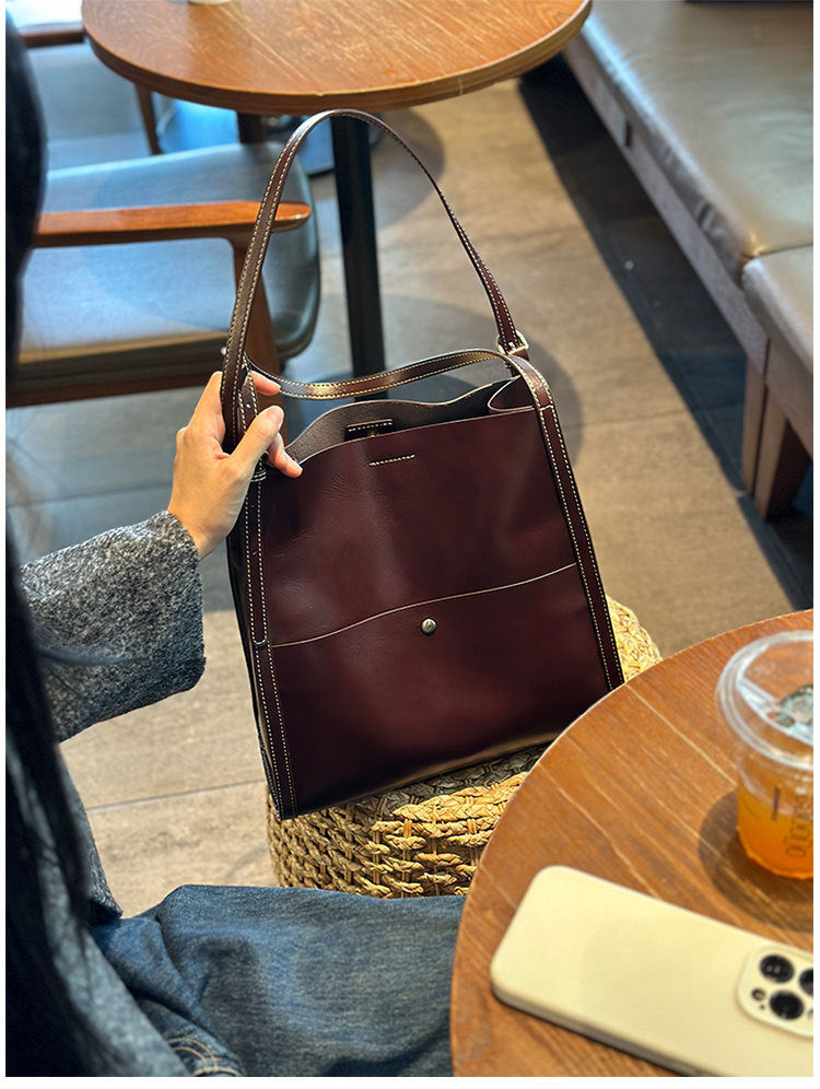 89.9USD--Charming, Fashionable and Soft Shoulder Bag